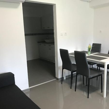 Апартаменты Tisza Gyongye Apartmanhaz Сегед Экстерьер фото